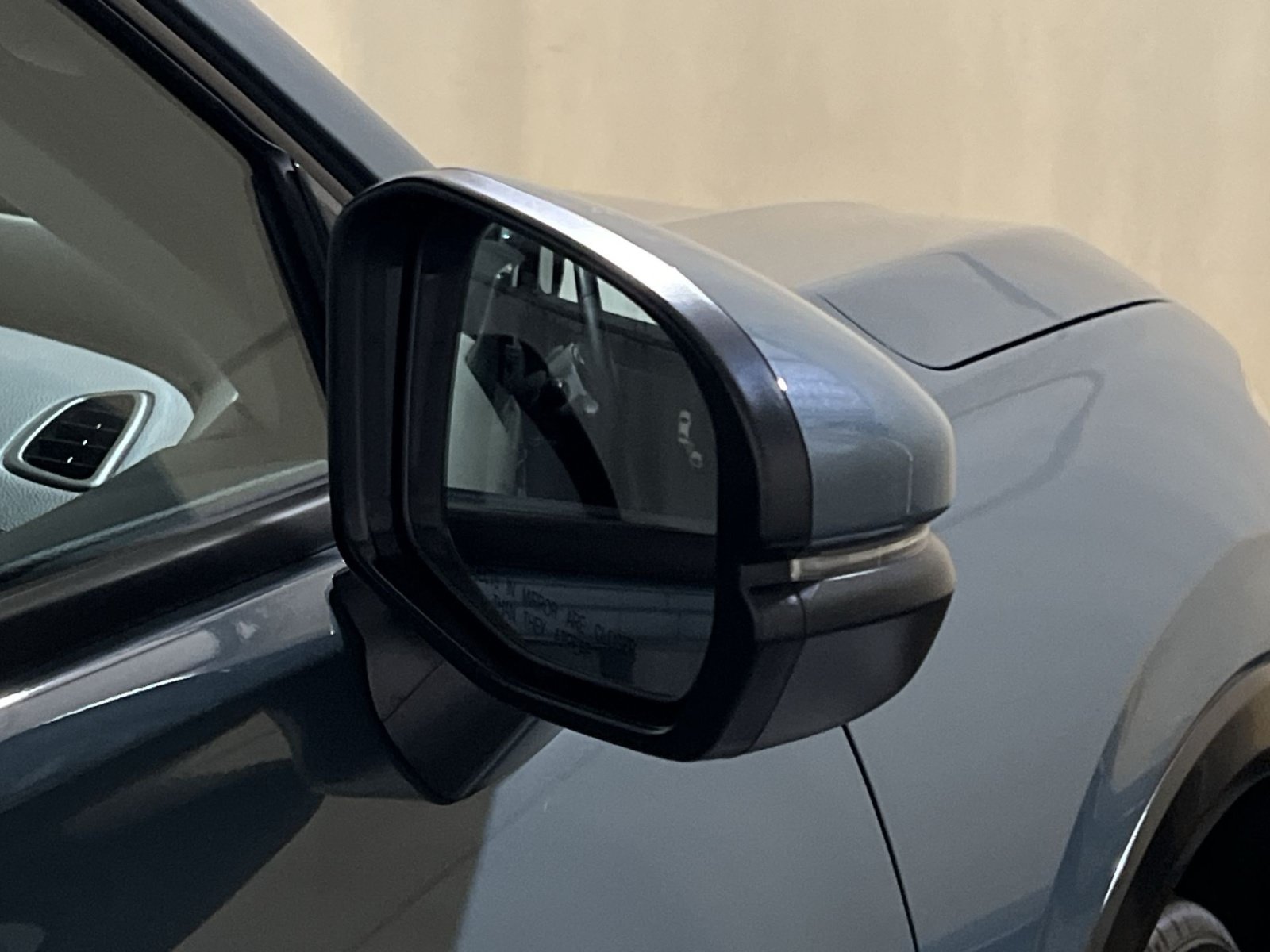 Used 2025 Honda HR-V EX-L image 15