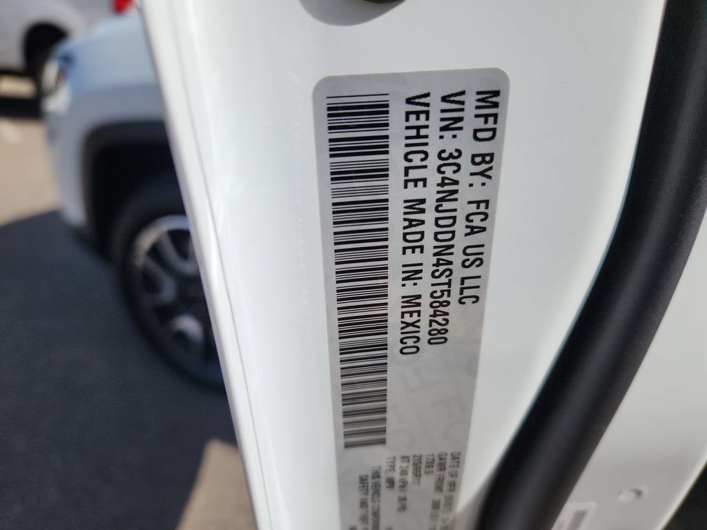 Certified 2025 Jeep Compass Trailhawk AWD/4WD image 17