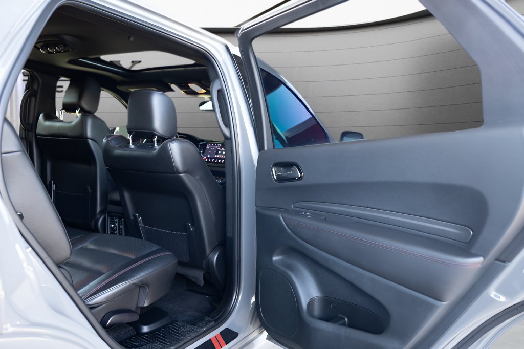 Used 2022 Dodge Durango R/T w/ Blacktop Package AWD/4WD image 61