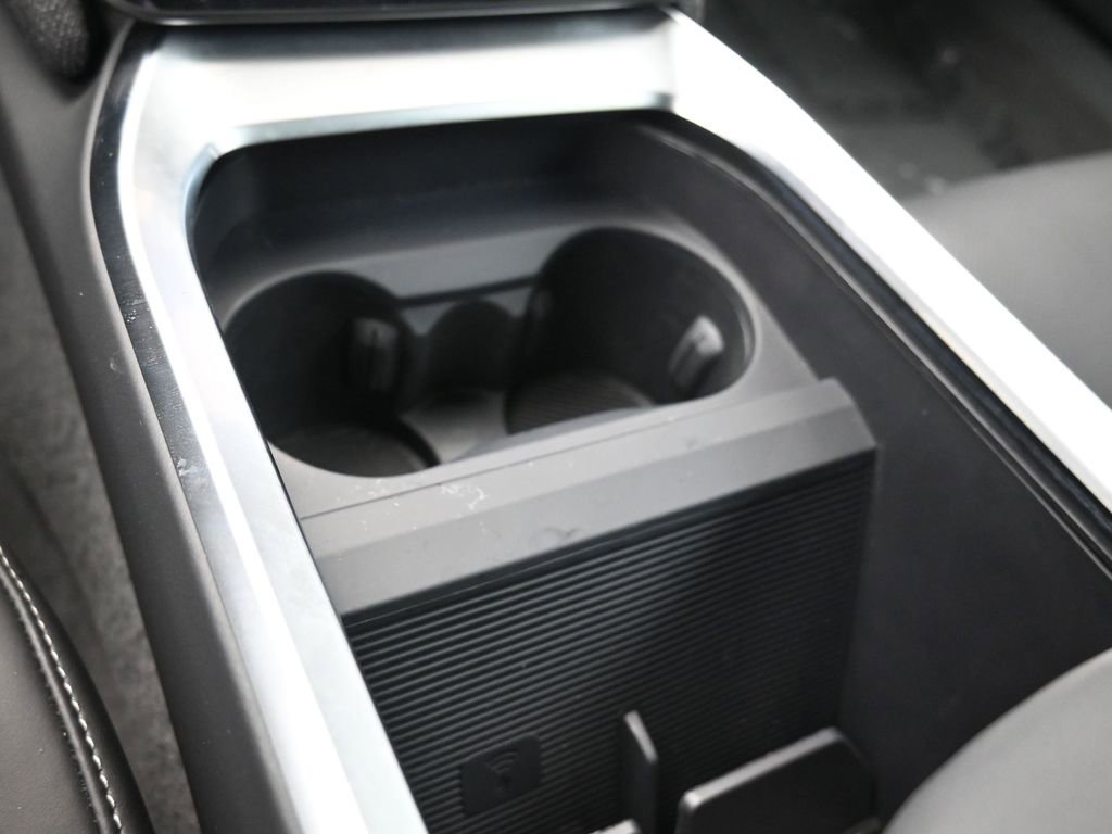 Used 2025 Lucid Air Touring image 27