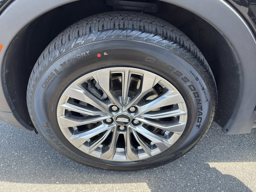 Used 2024 Cadillac XT4 Premium Luxury image 33