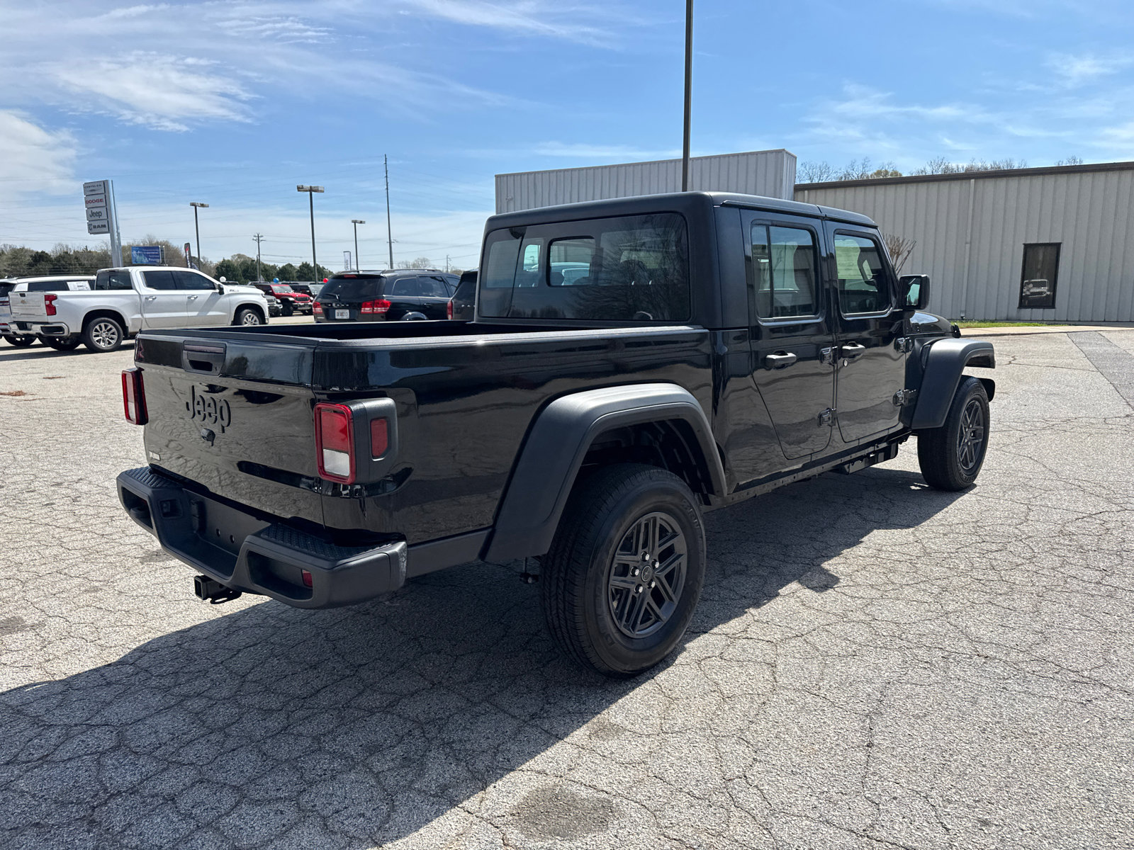 New 2026 Jeep Gladiator Sport image 5