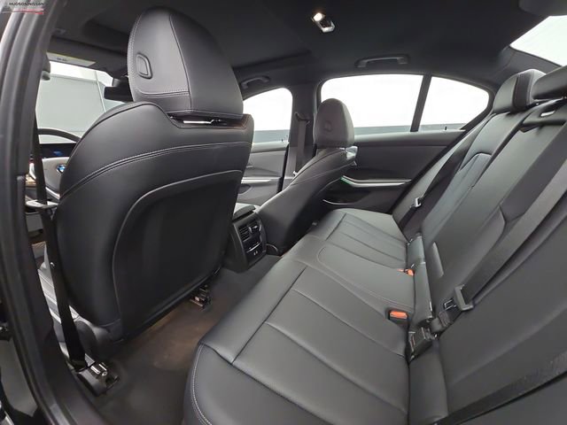 Used 2024 BMW 330i Sedan image 47