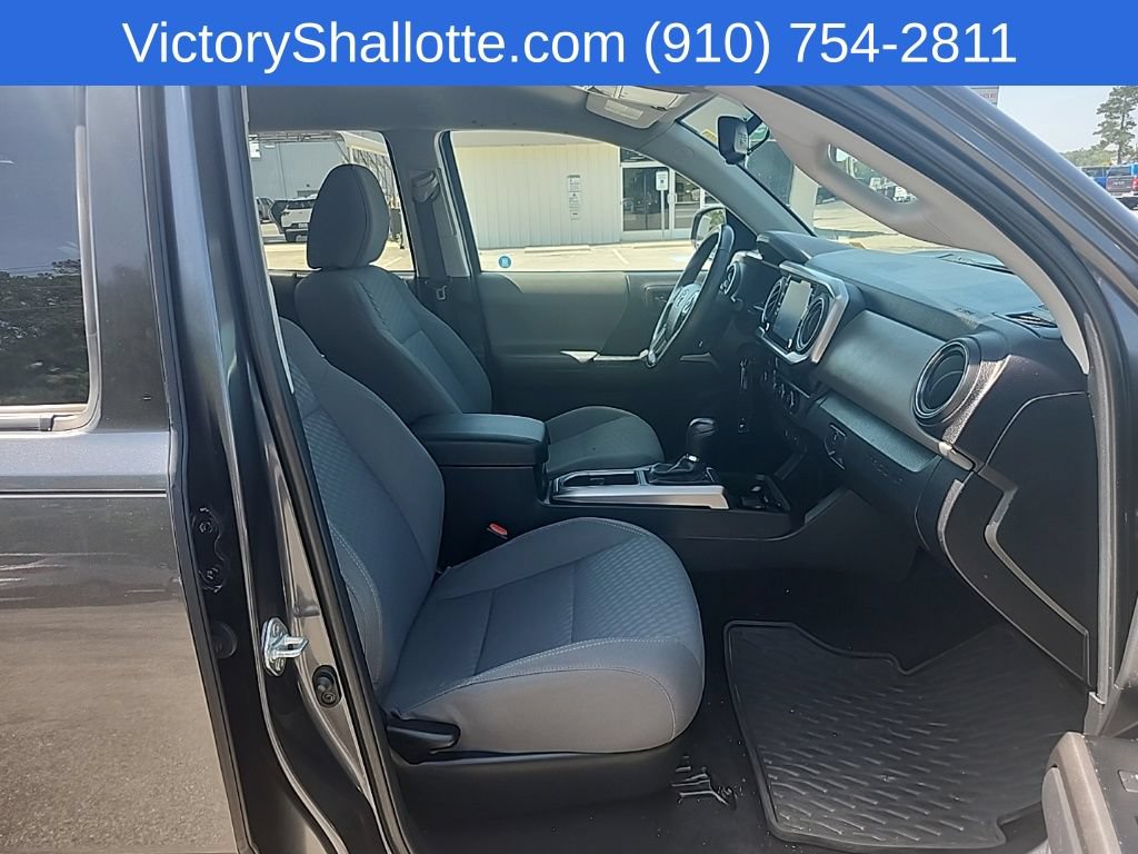 Used 2022 Toyota Tacoma SR5 AWD/4WD image 30