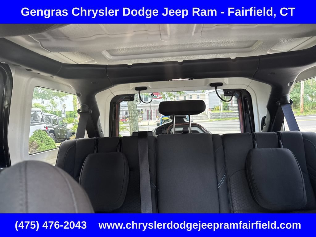 Used 2022 Jeep Wrangler Unlimited Rubicon 4xe w/ Steel Bumper Group AWD/4WD image 32