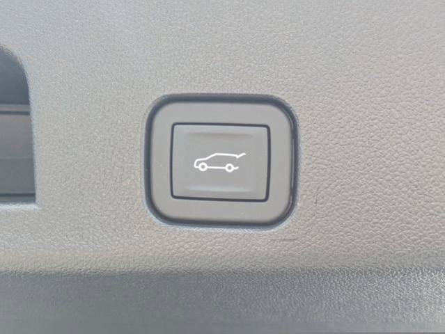 New 2026 Chevrolet Traverse LT w/ Midnight/Sport Edition FWD image 15