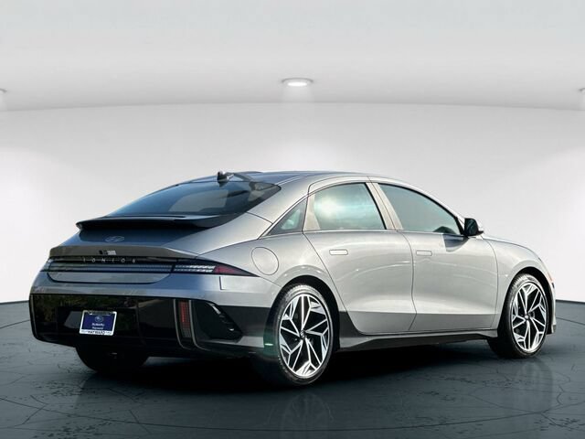 Used 2025 Hyundai Ioniq 6 SEL RWD image 6