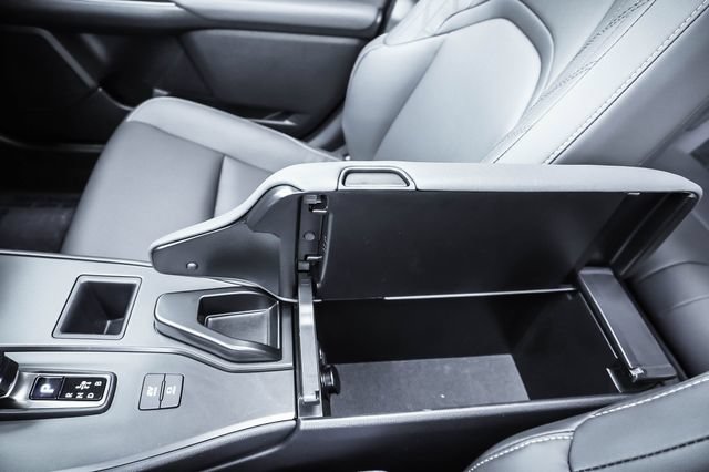 Certified 2025 Lexus UX 300h FWD w/ Accessory Package (Z2) image 18