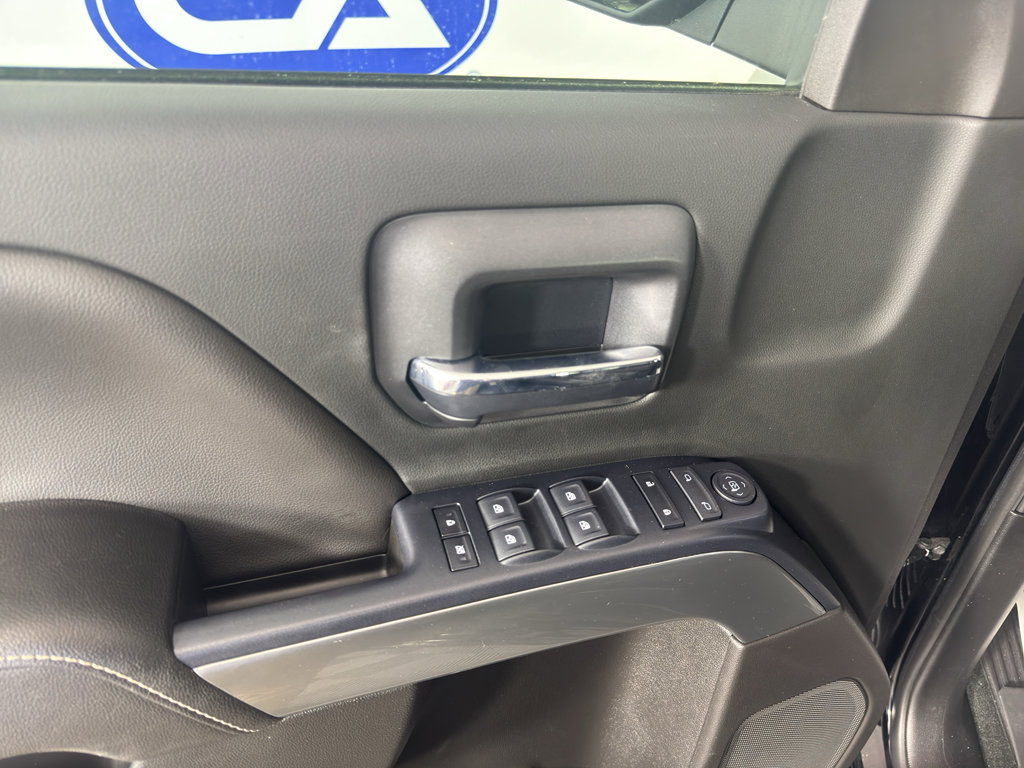 Used 2018 Chevrolet Silverado 1500 LT w/ All Star Edition AWD/4WD image 15