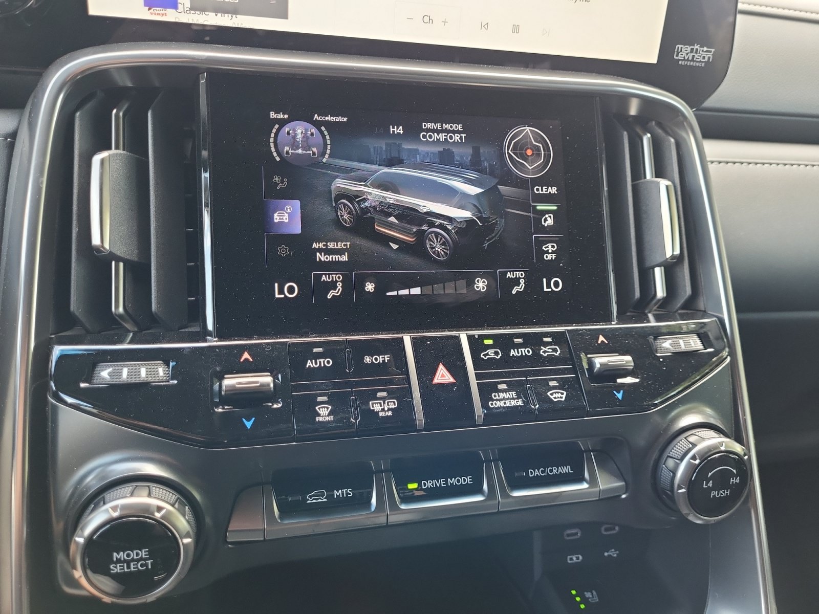 New 2026 Lexus LX 700h Luxury w/ Appearance Package AWD/4WD image 12