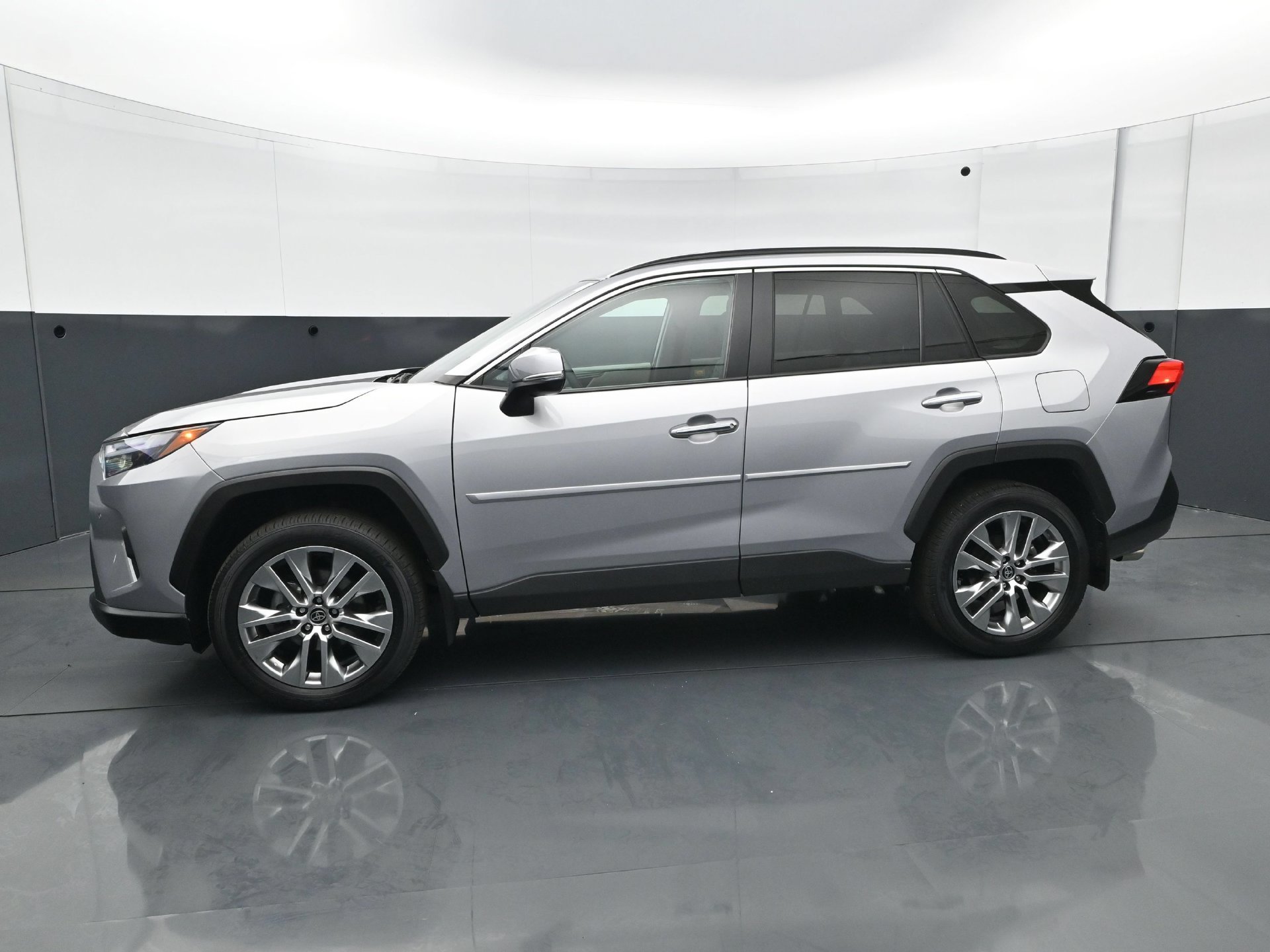 Used 2024 Toyota RAV4 Limited w/ Weather Package AWD/4WD image 2
