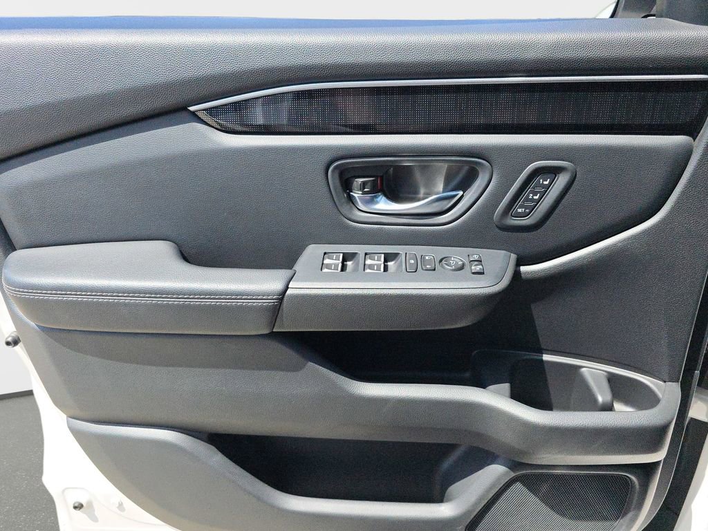 Used 2023 Honda Pilot Elite image 22