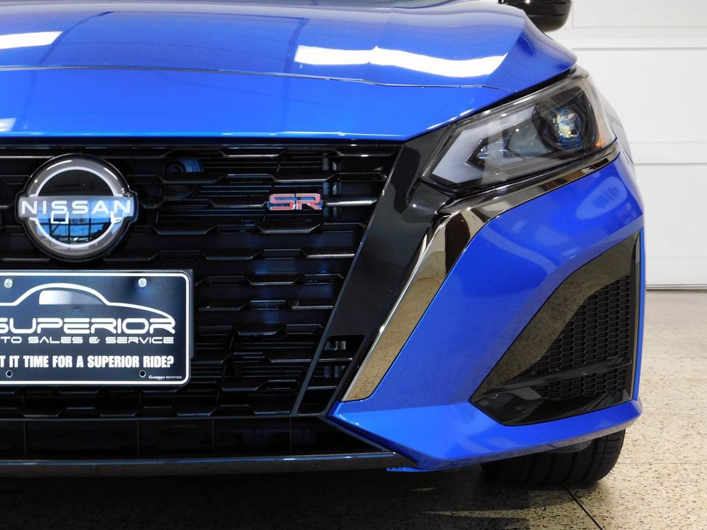 Used 2025 Nissan Altima 2.5 SR AWD/4WD image 13