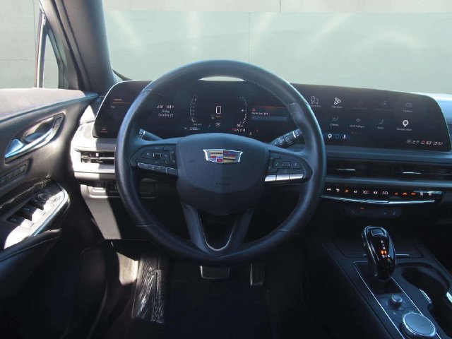Used 2025 Cadillac XT4 Sport w/ Cold Weather Package FWD image 25