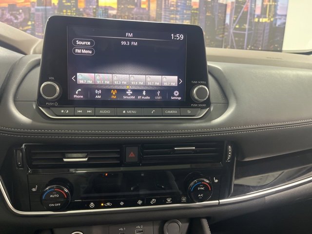 Used 2023 Nissan Rogue SL image 17