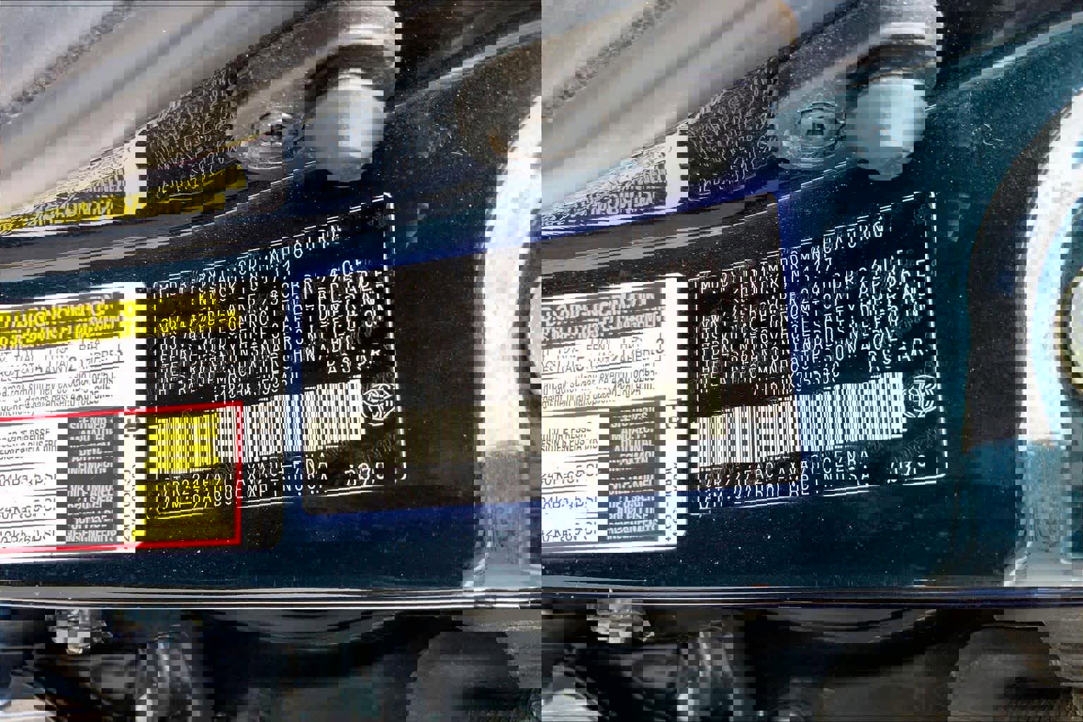 Used 2018 Toyota Camry LE image 32