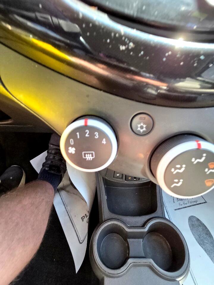 Used 2015 Chevrolet Spark LT image 23