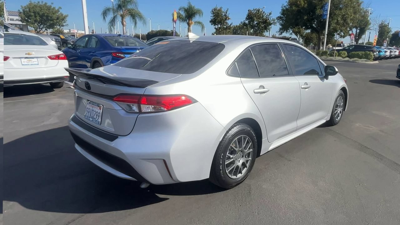 Used 2022 Toyota Corolla LE FWD image 7