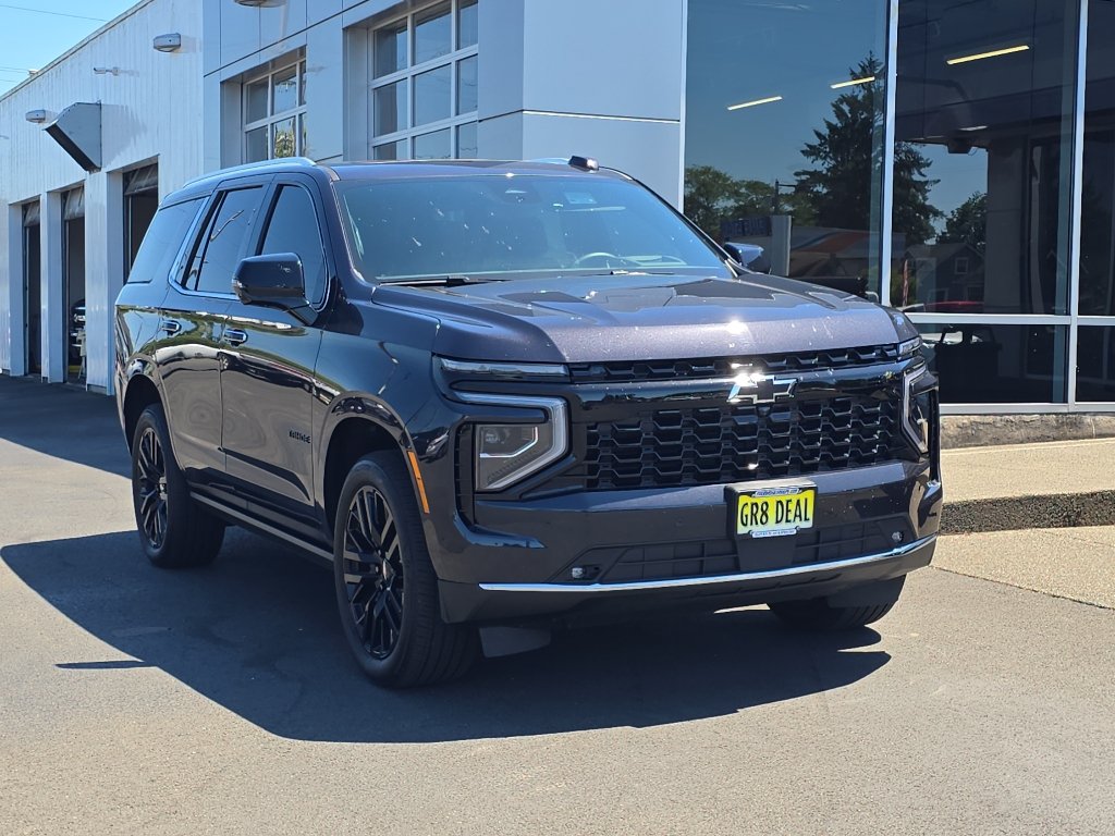 Used 2026 Chevrolet Tahoe Premier AWD/4WD image 2