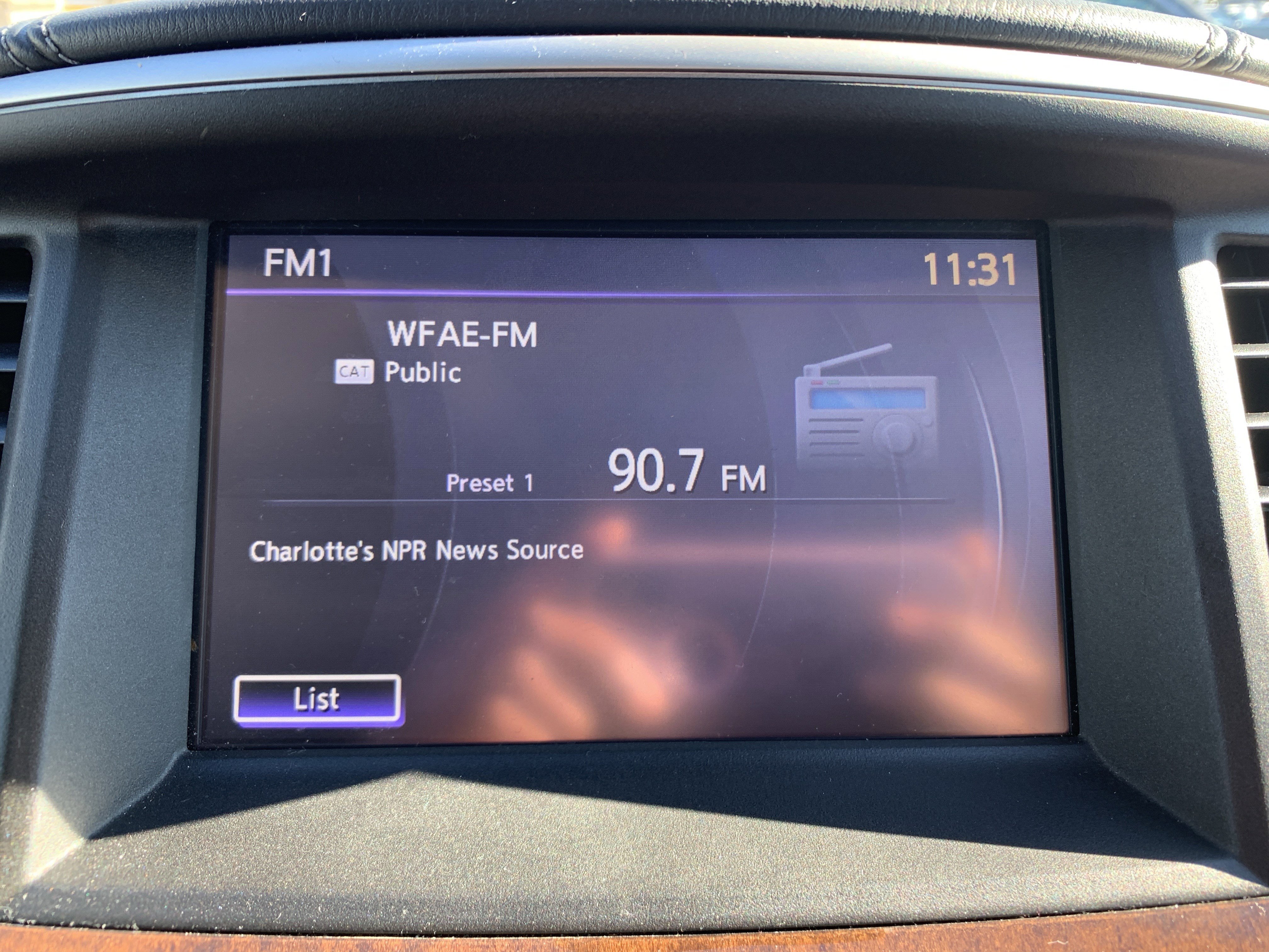 Used 2016 INFINITI QX60 Luxe w/ Deluxe Technology Package image 23