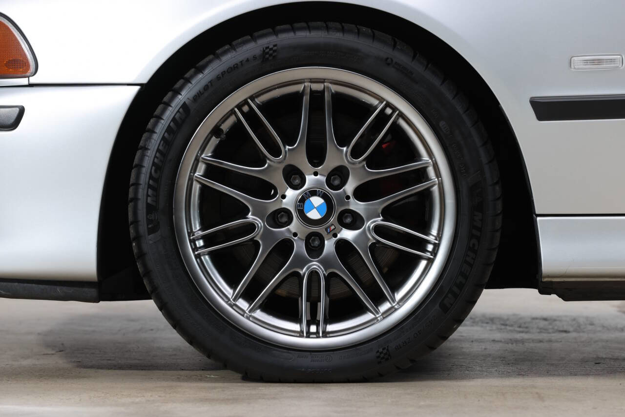 Used 2003 BMW M5 image 45