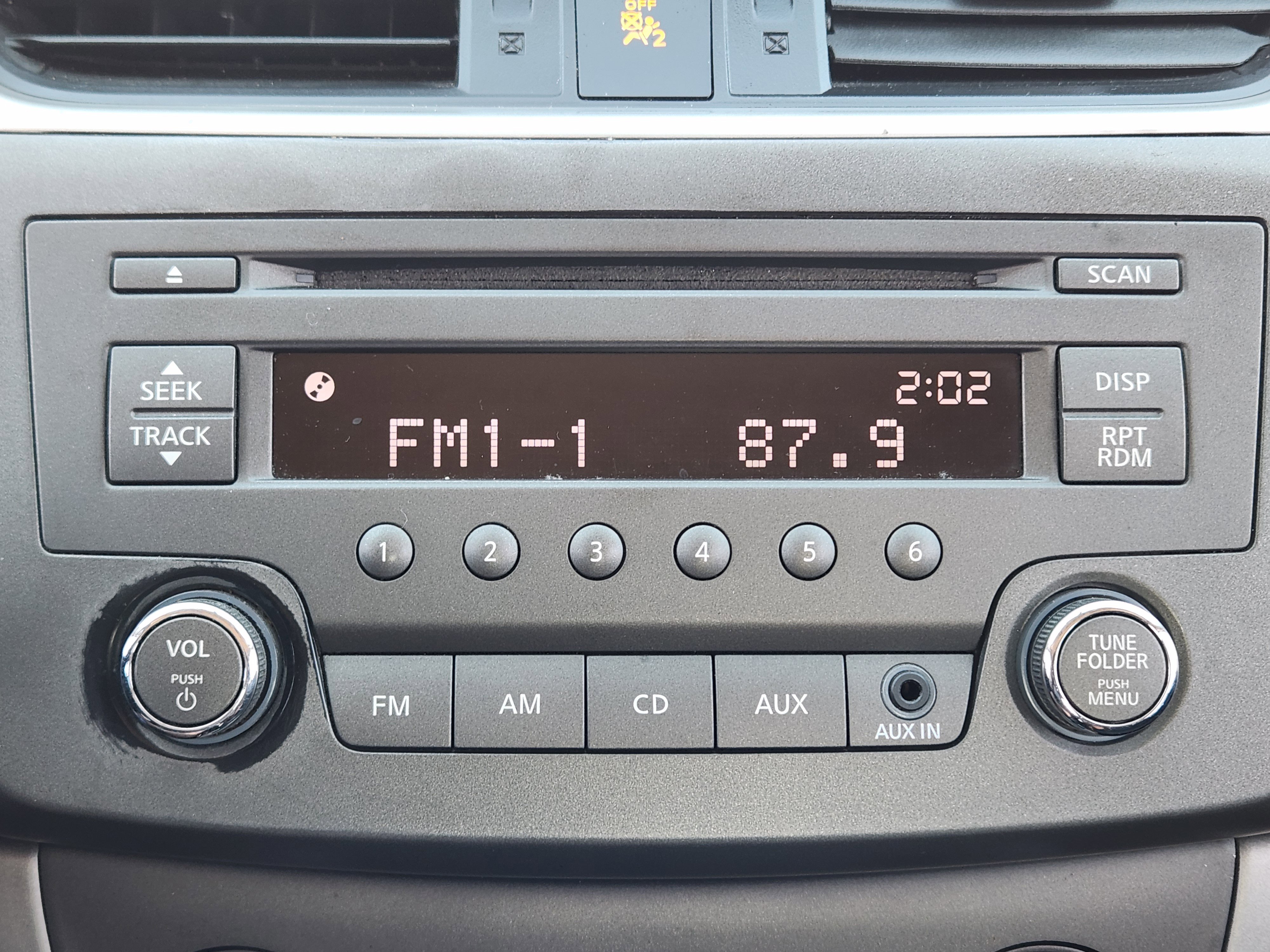 Used 2014 Nissan Sentra S image 17