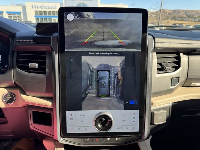 Used 2022 Ford Expedition Platinum image 32