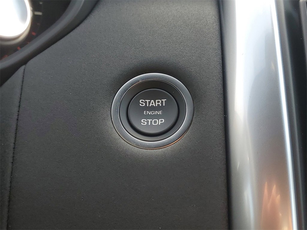 New 2026 Land Rover Discovery S image 19