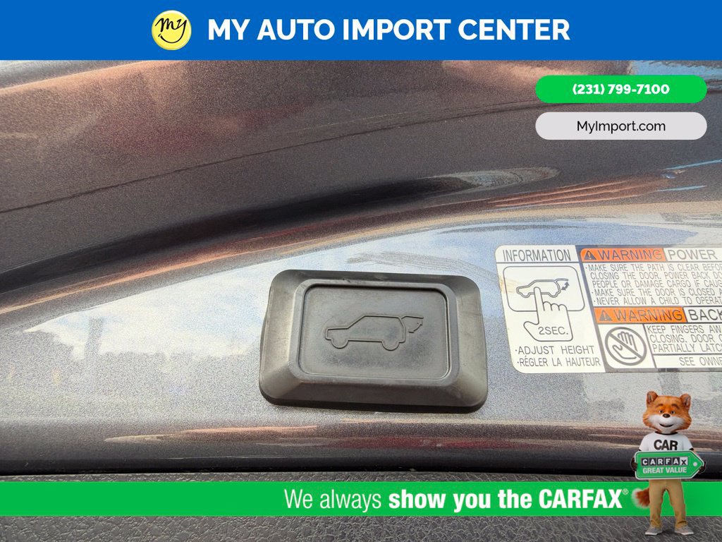 Used 2018 Toyota RAV4 Limited w/ Carpet Mat Package AWD/4WD image 28
