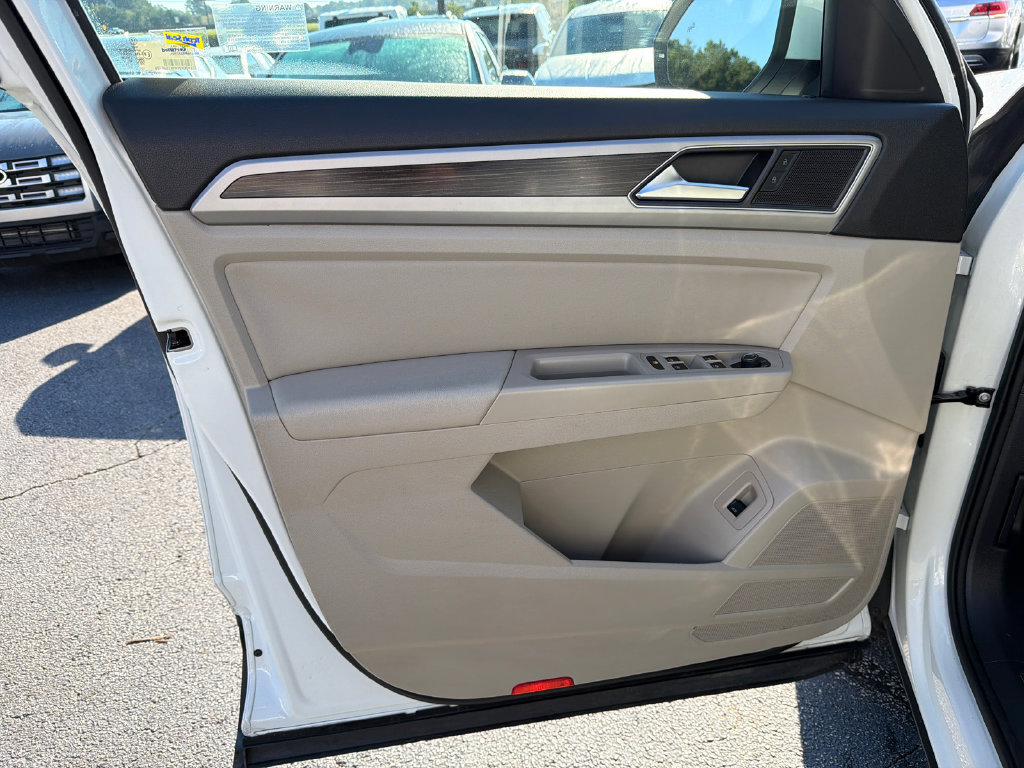 Used 2019 Volkswagen Atlas SEL FWD image 10