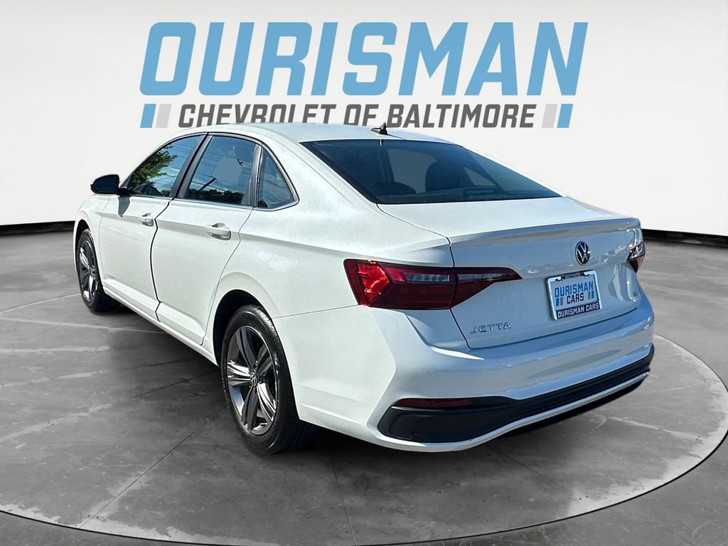 Used 2023 Volkswagen Jetta SE FWD image 4