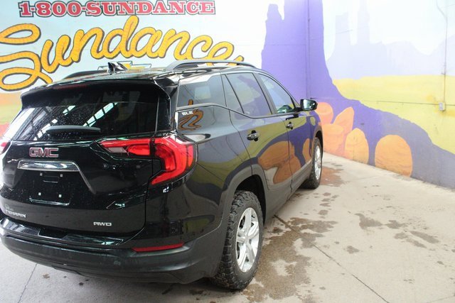Used 2021 GMC Terrain SLE image 7