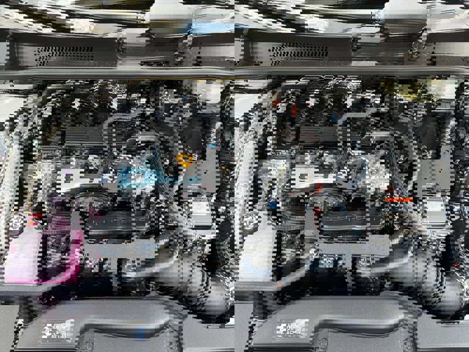 Used 2025 Toyota Prius Plug-In Hybrid image 8