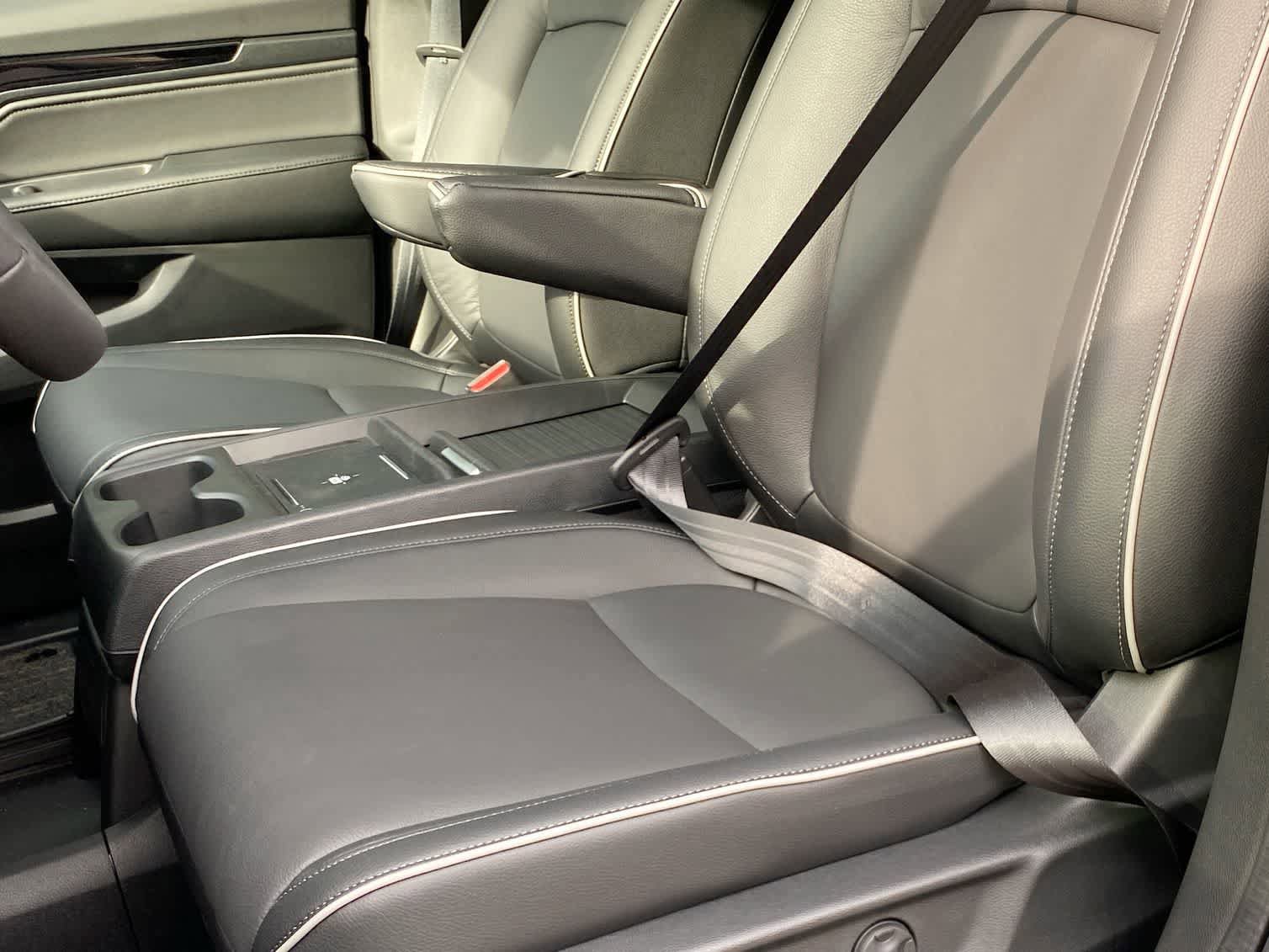 New 2026 Honda Odyssey Touring image 12