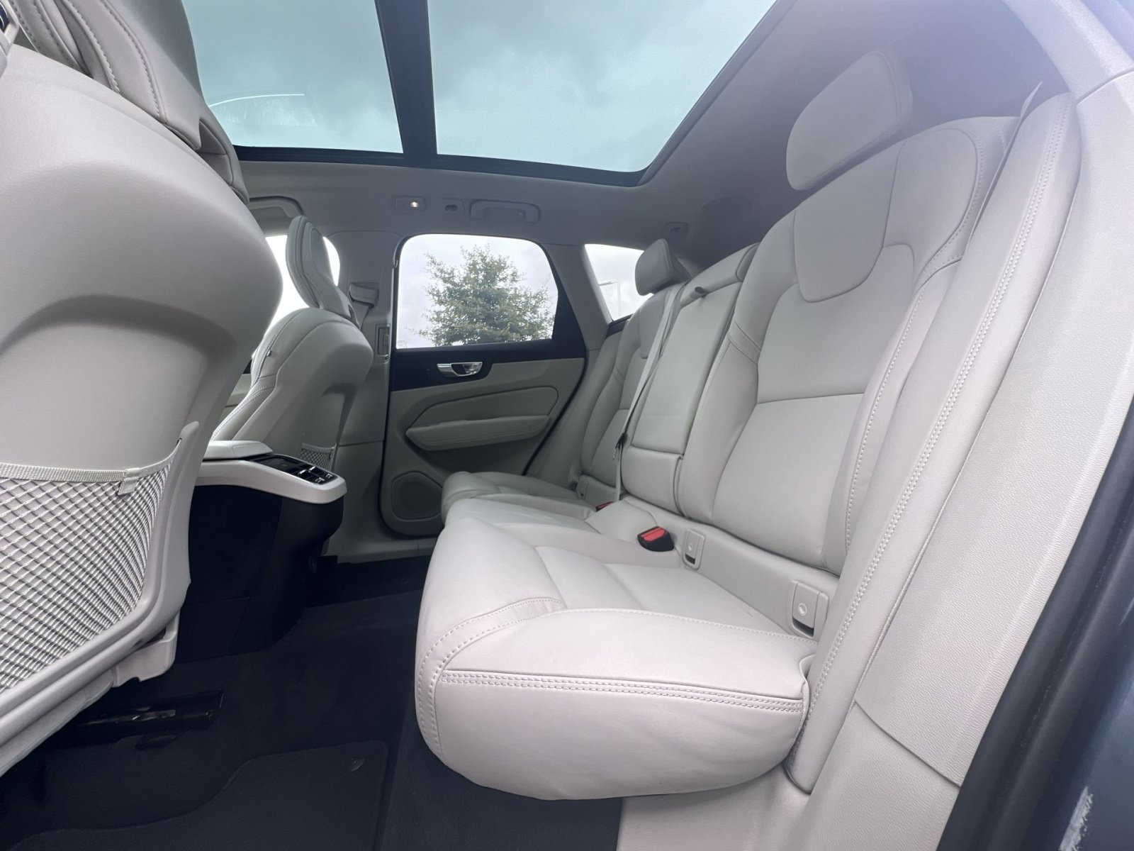 Used 2023 Volvo XC60 B5 Ultimate w/ Climate Package AWD/4WD image 25