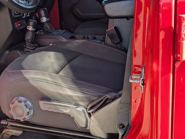 Used 2019 Jeep Wrangler Unlimited Rubicon image 16
