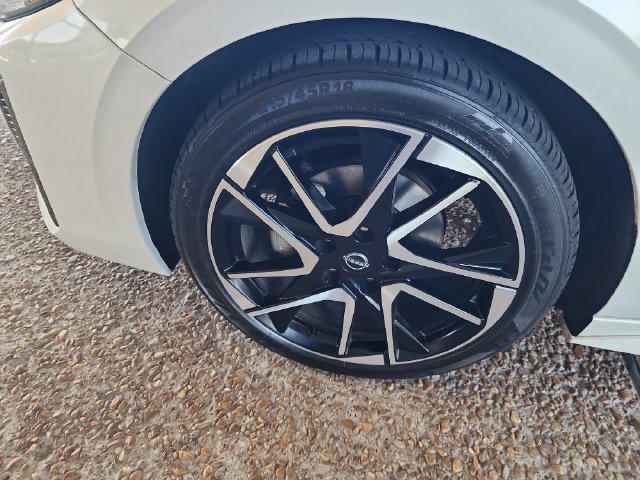 Used 2024 Nissan Sentra SR FWD image 19