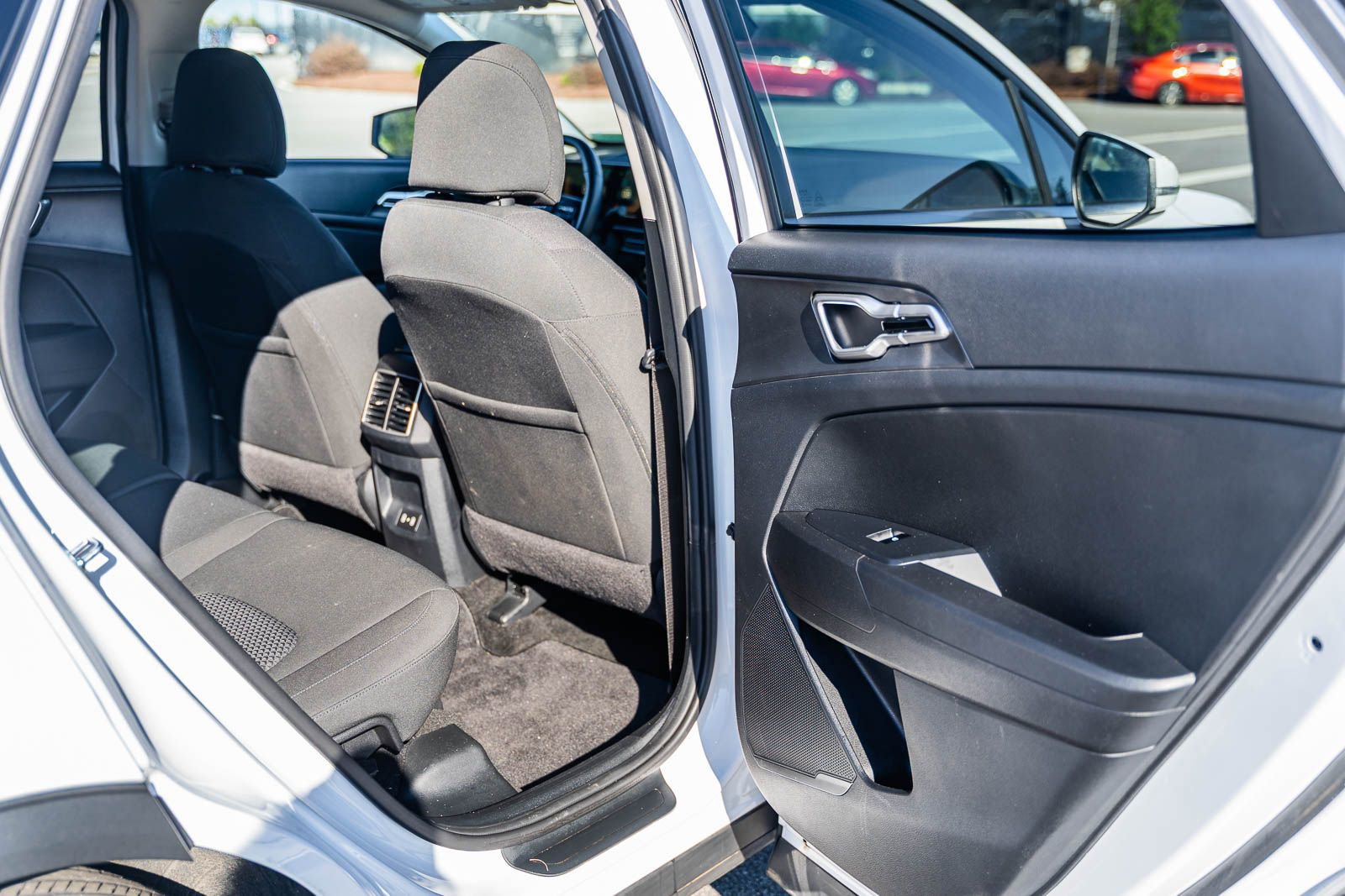 Used 2026 Kia Sportage LX w/ LX Convenience Package image 13