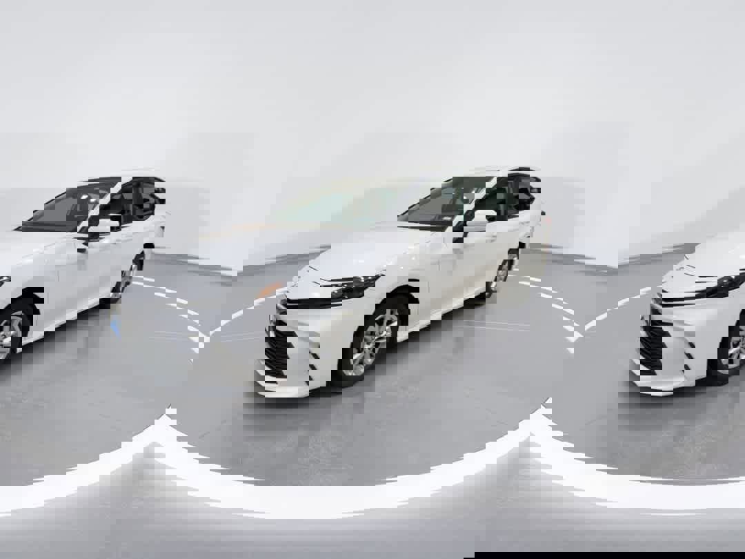 Certified 2025 Toyota Camry LE image 4