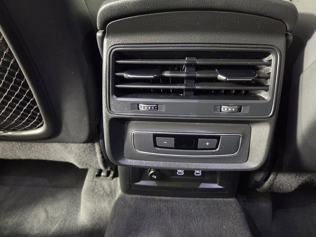 Used 2021 Audi Q7 2.0T Premium w/ Convenience Package AWD/4WD image 23