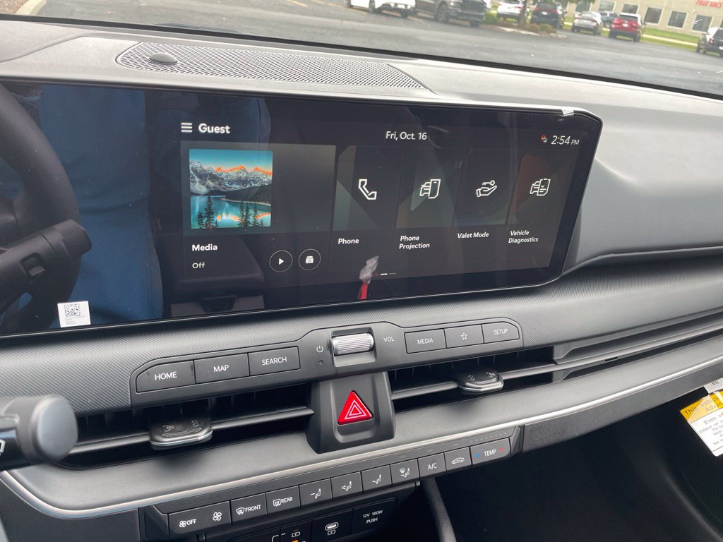 New 2026 Kia K4 FWD image 19