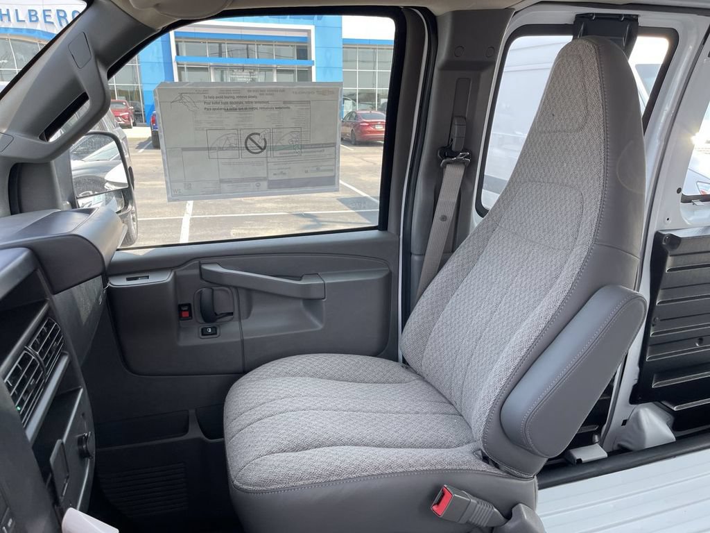 New 2025 Chevrolet Express 3500 Extended w/ Driver Convenience Package RWD image 17