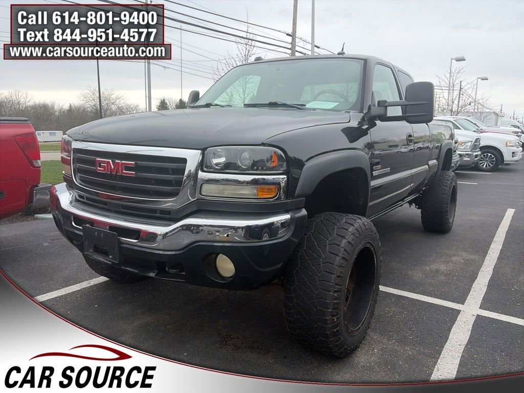 Used 2005 GMC Sierra 2500 SLT w/ Heavy-Duty Power Package image 1