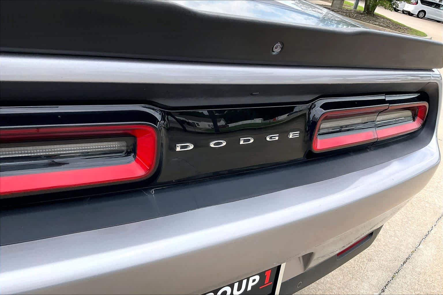 Used 2016 Dodge Challenger SXT Plus RWD image 29