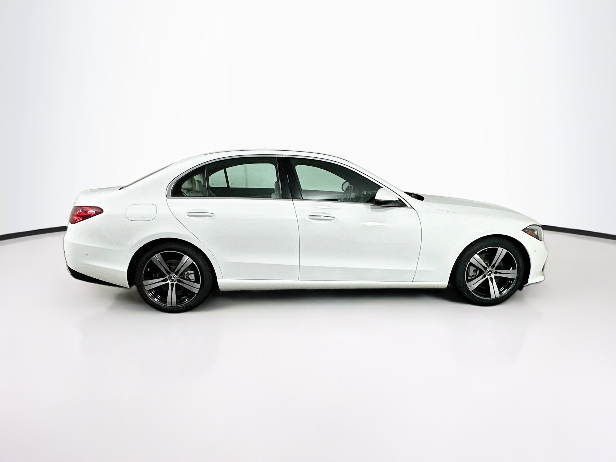 Used 2025 Mercedes-Benz C 300 4MATIC Sedan image 10