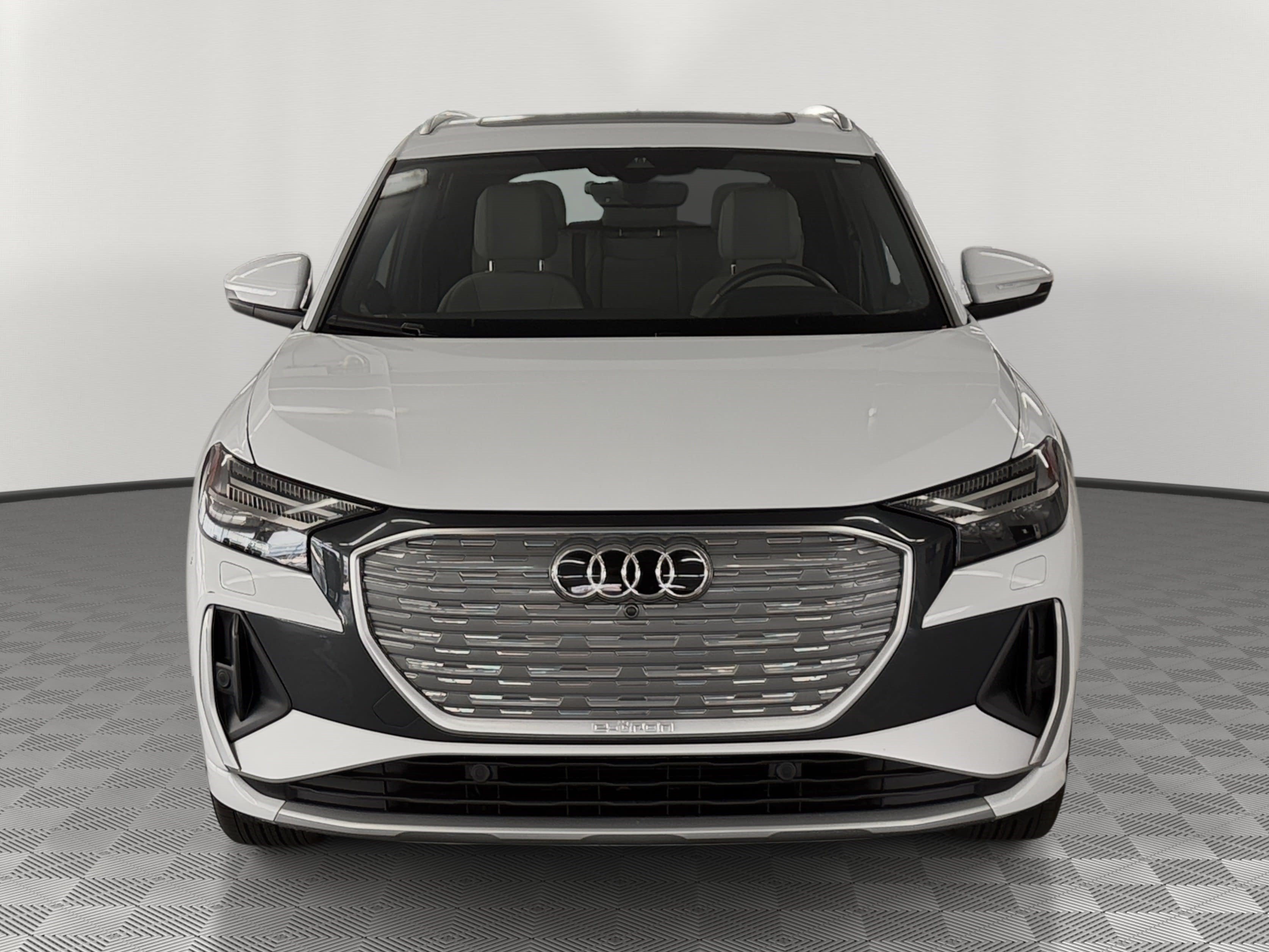 Used 2024 Audi Q4 e-tron Prestige AWD/4WD image 6