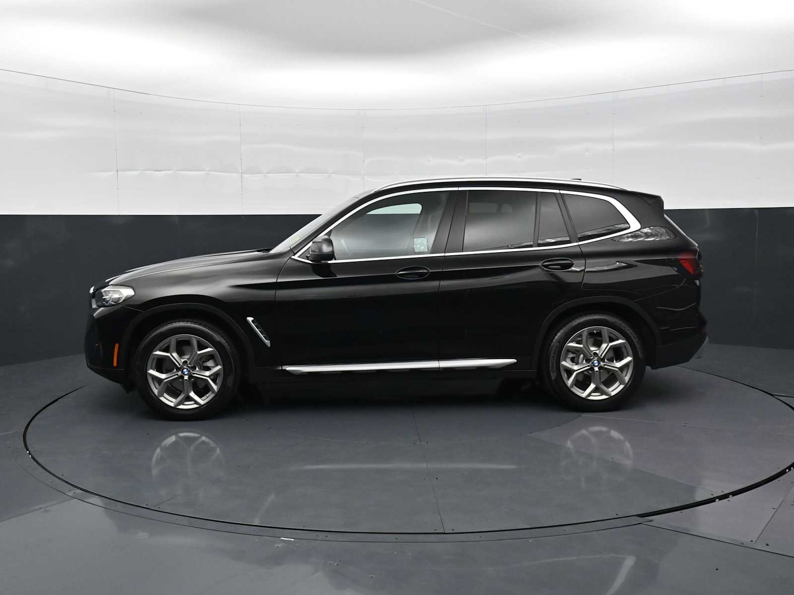 Used 2022 BMW X3 xDrive30i w/ Premium Package AWD/4WD image 8