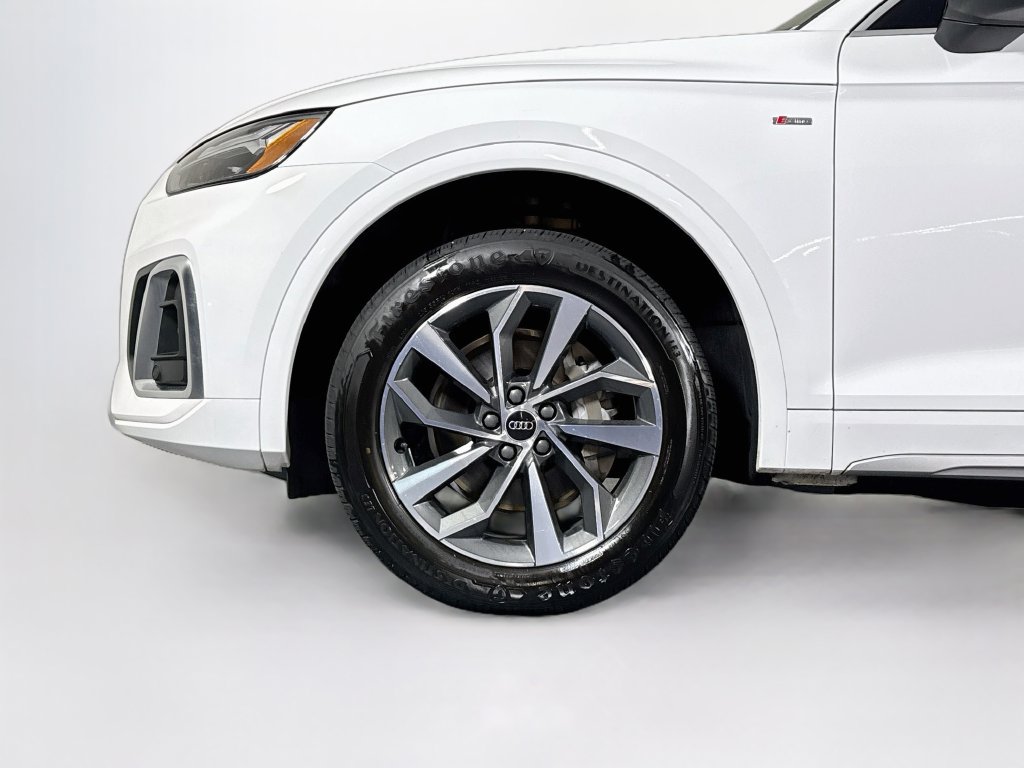 Used 2022 Audi Q5 2.0T Premium w/ Convenience Package AWD/4WD image 23