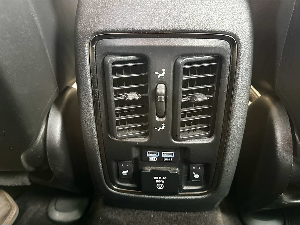 Used 2016 Jeep Grand Cherokee SRT AWD/4WD image 29