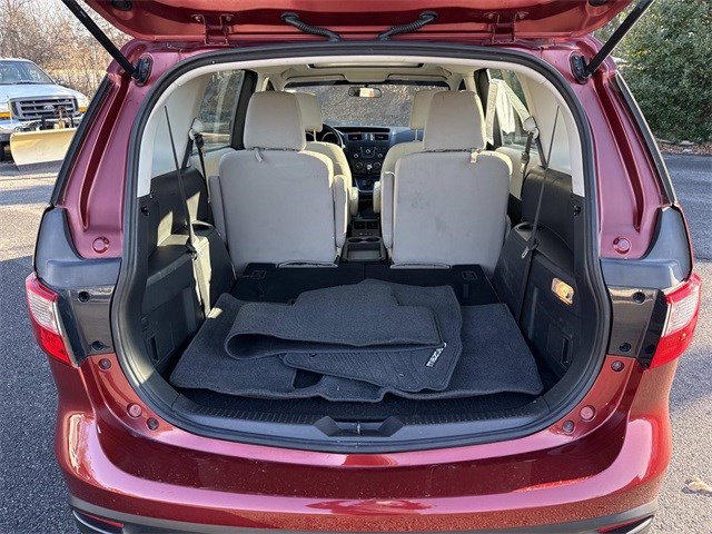 Used 2012 MAZDA MAZDA5 Touring w/ Moonroof & Audio Pkg image 12